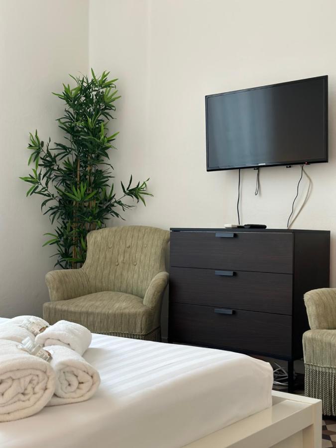 Xenia Apartments - Bright And Elegant Apartment ミラノ エクステリア 写真