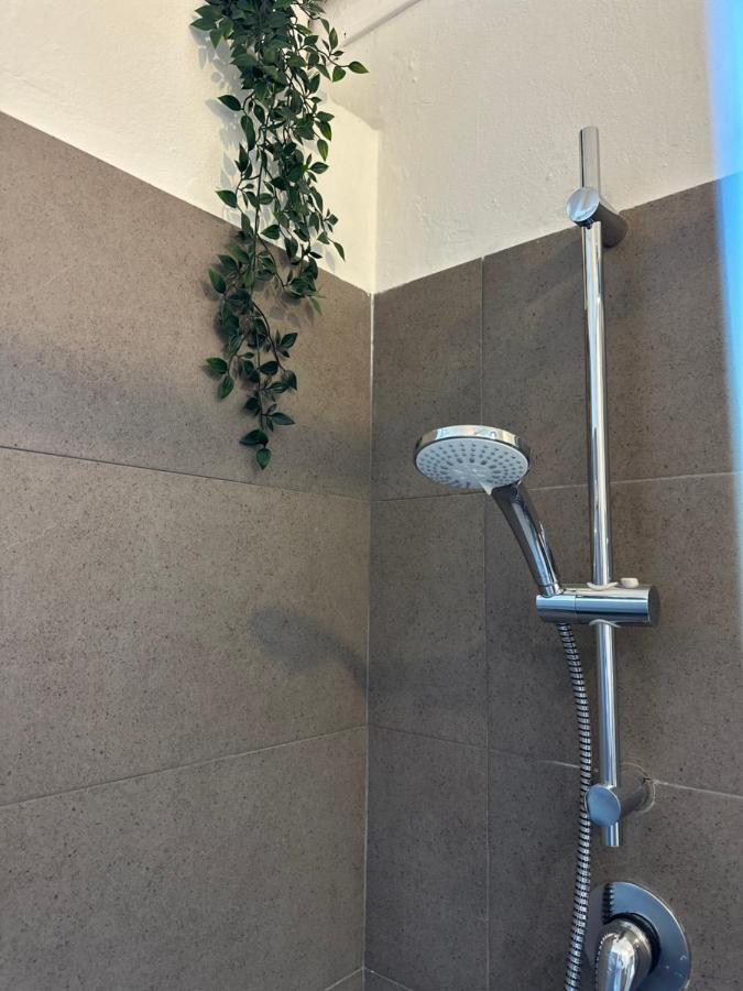 Xenia Apartments - Bright And Elegant Apartment ミラノ エクステリア 写真