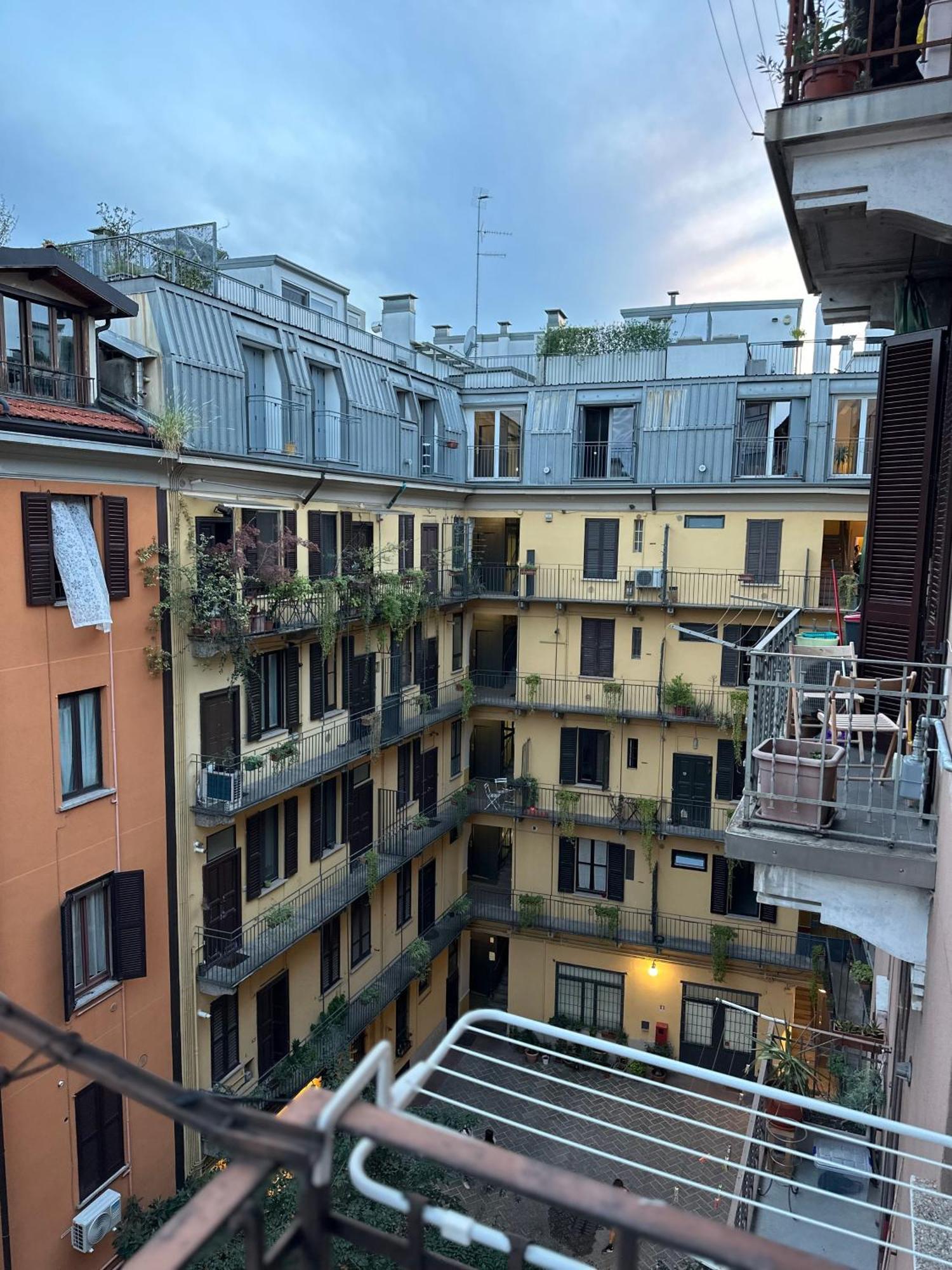 Xenia Apartments - Bright And Elegant Apartment ミラノ エクステリア 写真