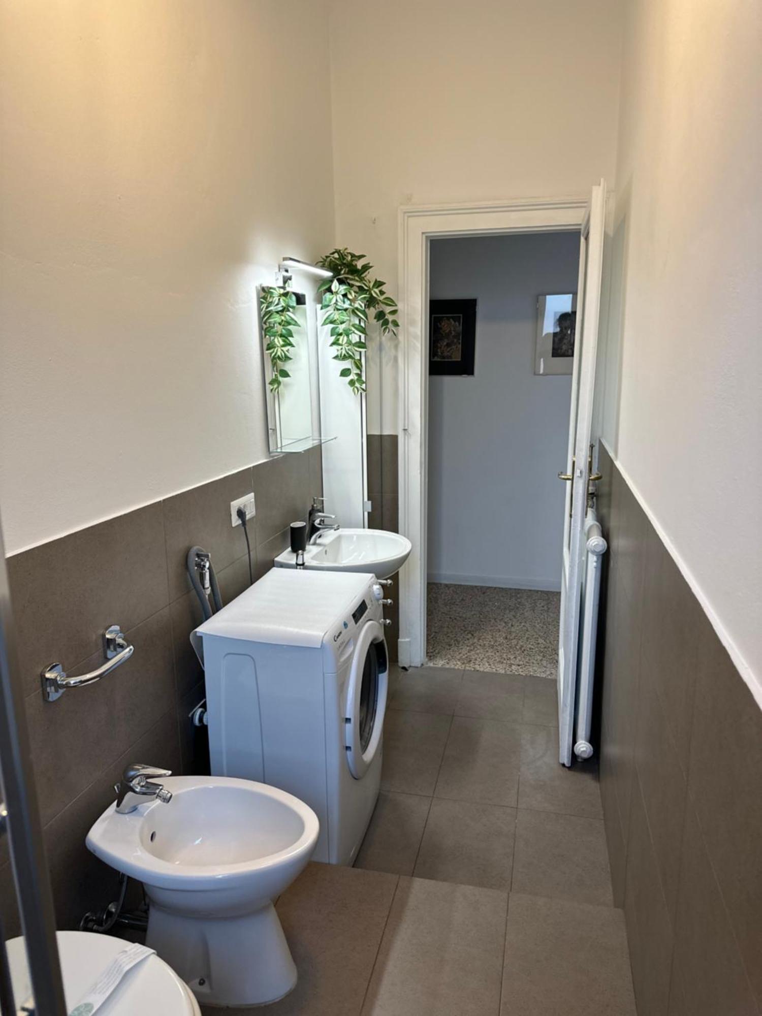 Xenia Apartments - Bright And Elegant Apartment ミラノ エクステリア 写真